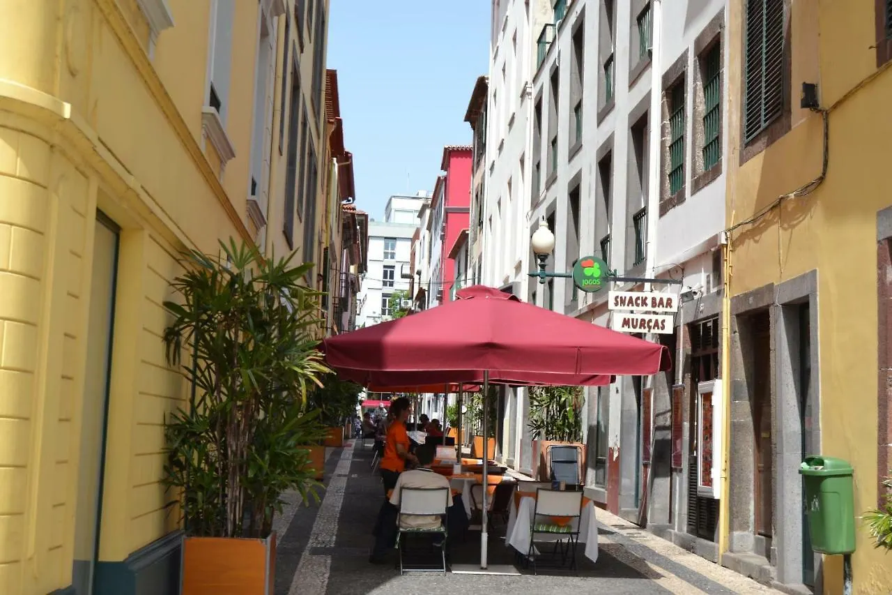 Central Suite In Funchal 1N 포르투갈